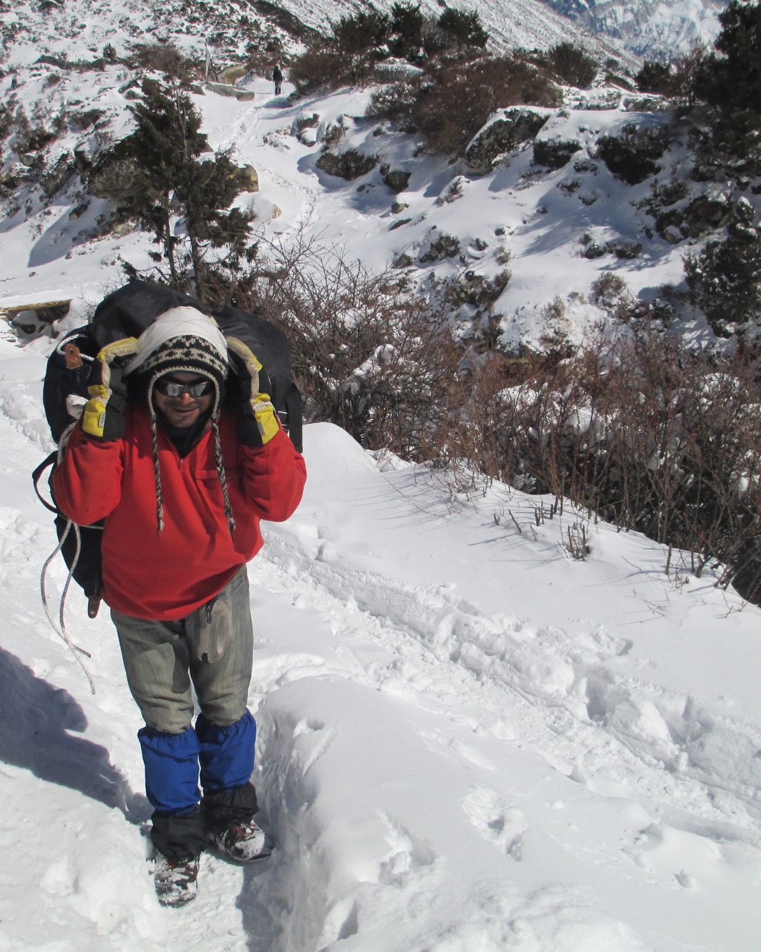 Trekkers to Gorak Shep Everest trek