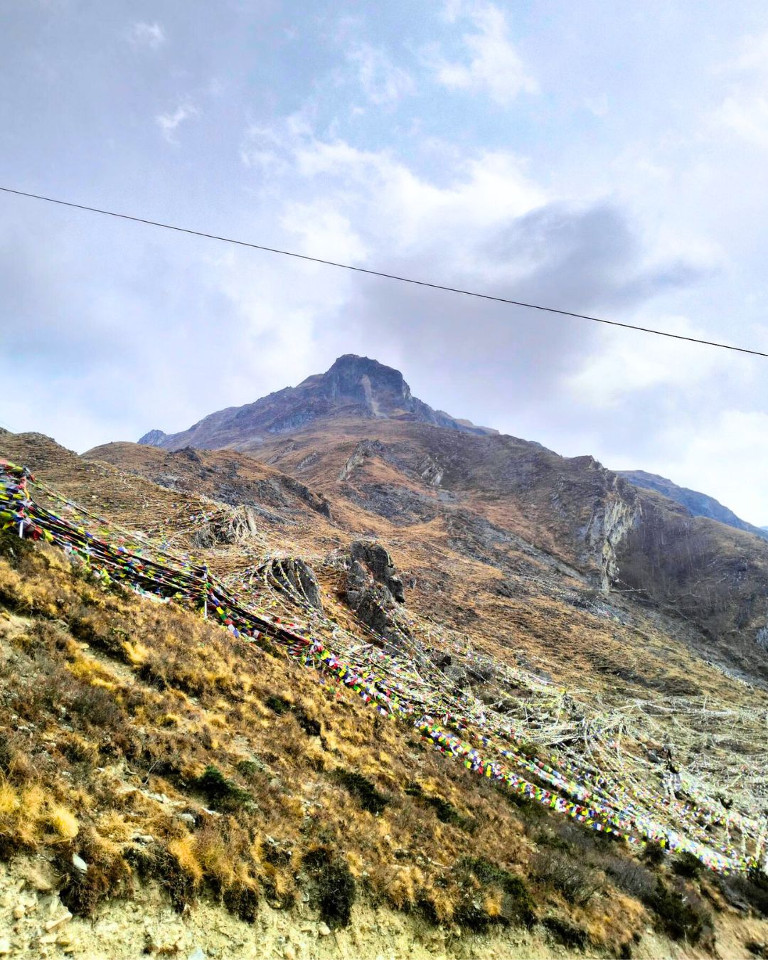Trekking route through Manang village Annapurna Circuit